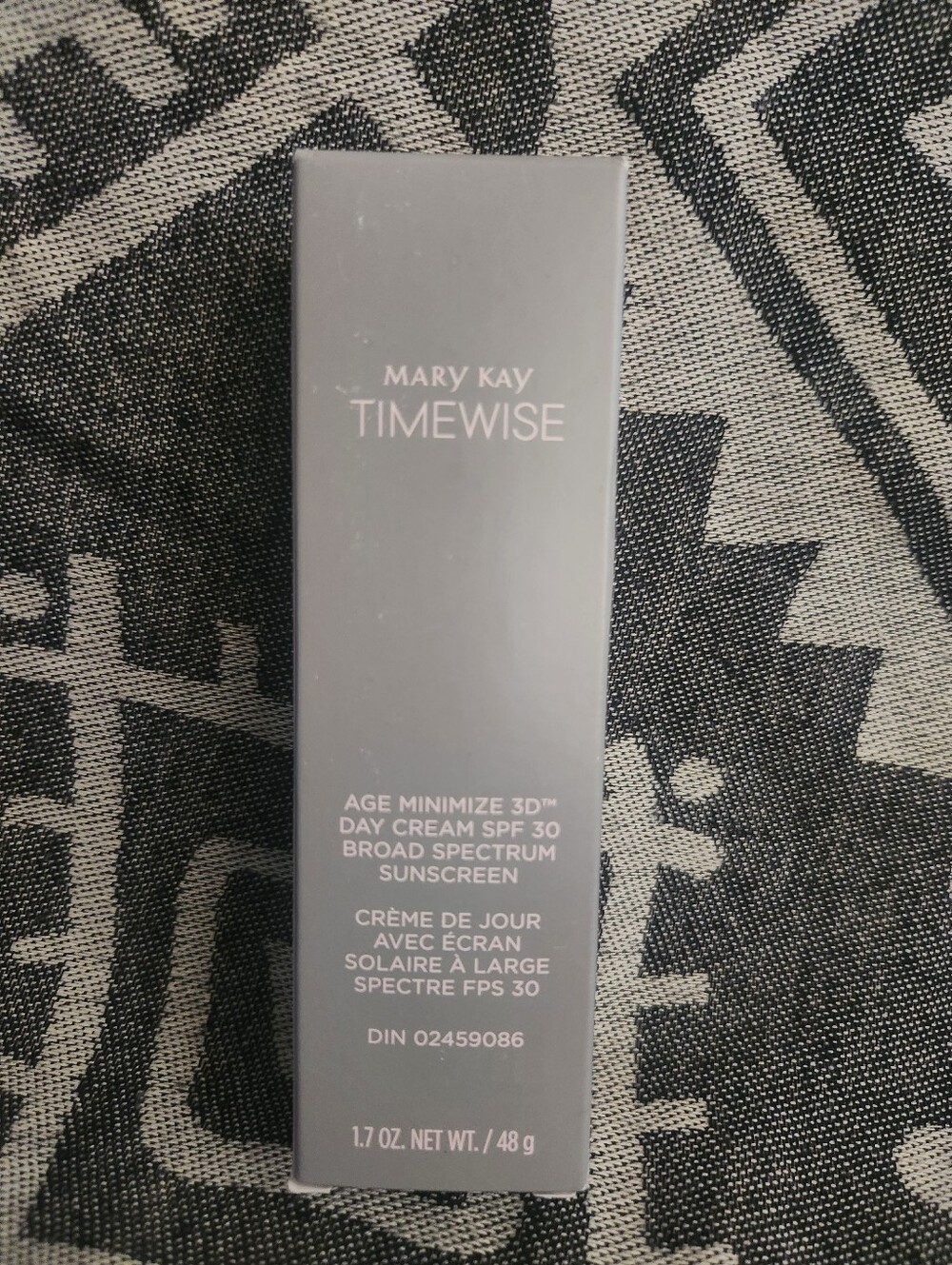 Mary Kay Timewise Age Minimize 3D Day Cream SPF 30 Broad Spectrum Sunscreen NIB